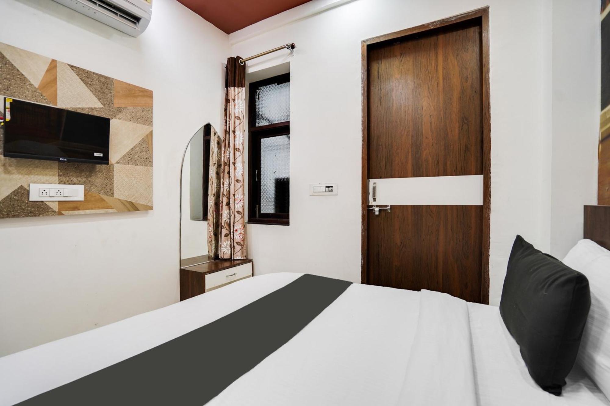 Super Oyo Hotel O Sky Wings Ajmer Ngoại thất bức ảnh
