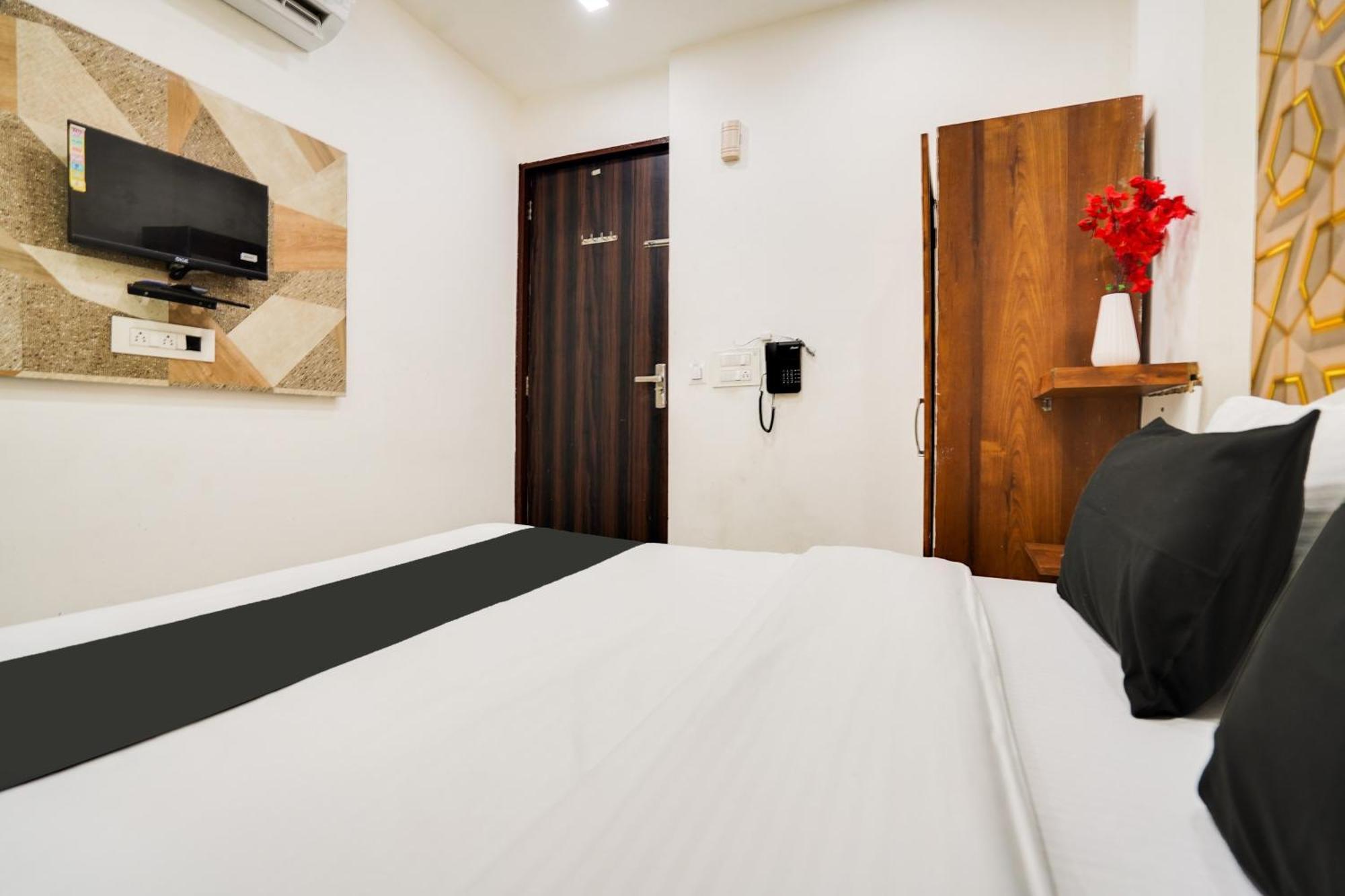 Super Oyo Hotel O Sky Wings Ajmer Ngoại thất bức ảnh