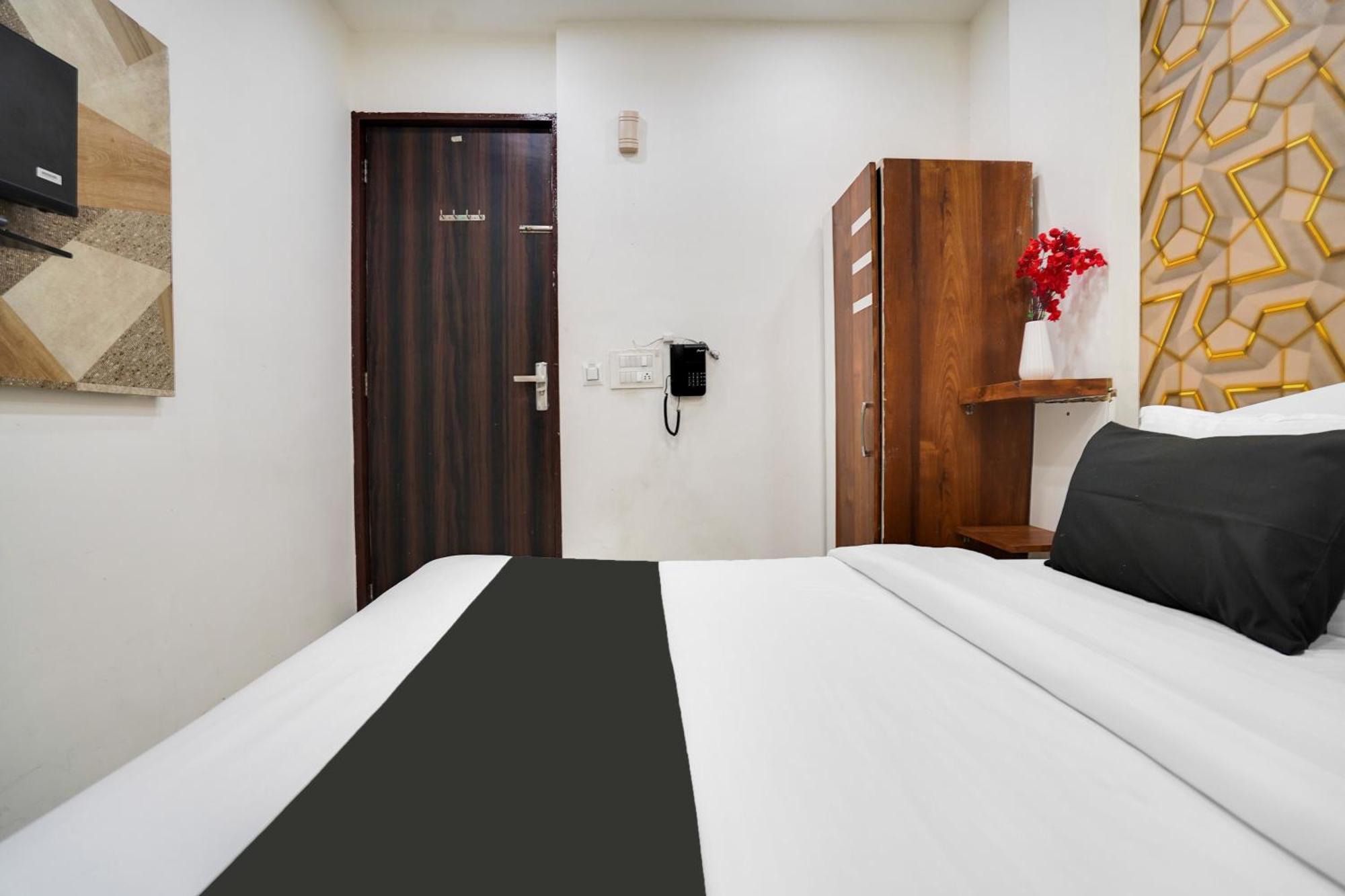 Super Oyo Hotel O Sky Wings Ajmer Ngoại thất bức ảnh