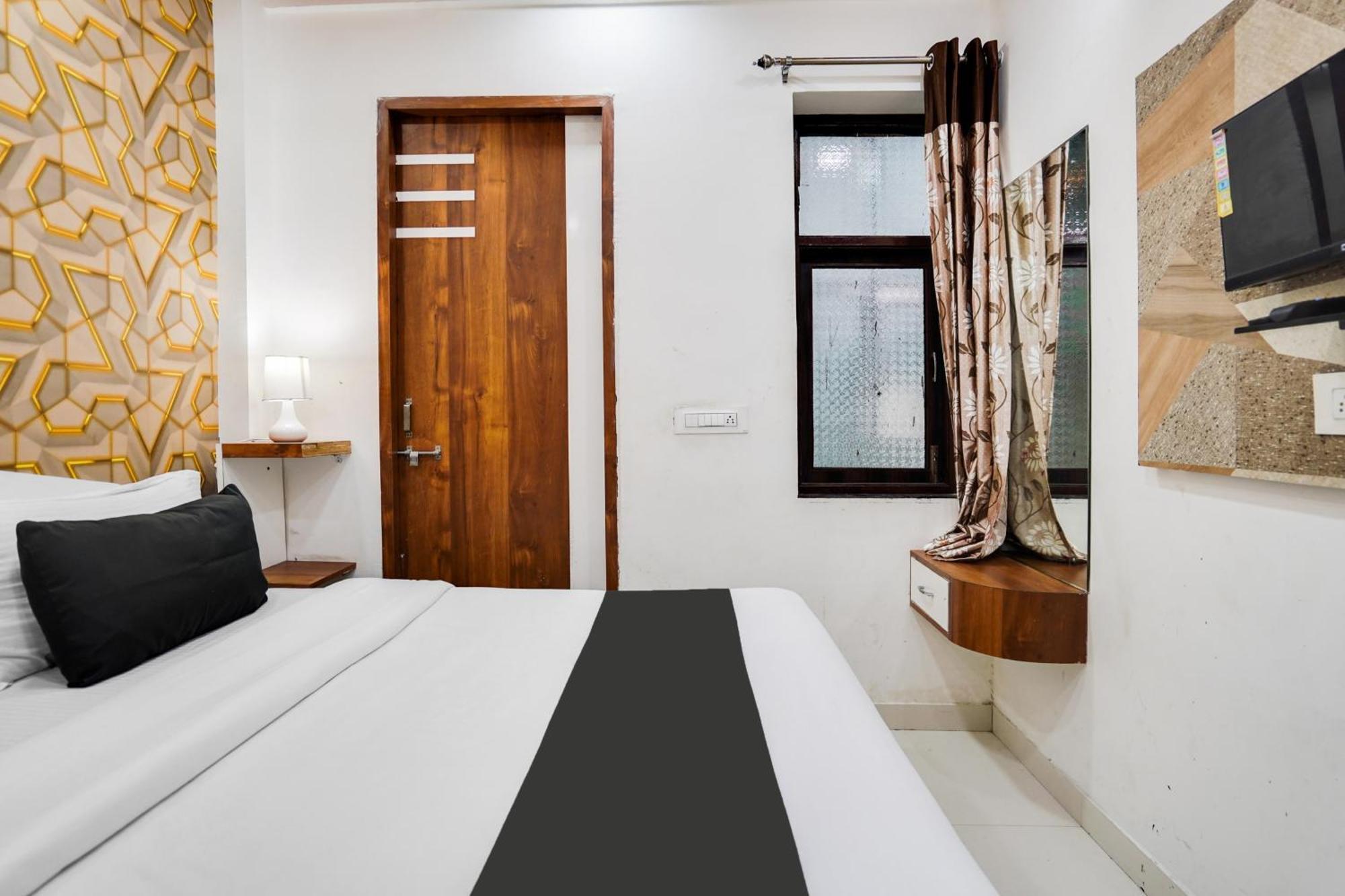 Super Oyo Hotel O Sky Wings Ajmer Ngoại thất bức ảnh