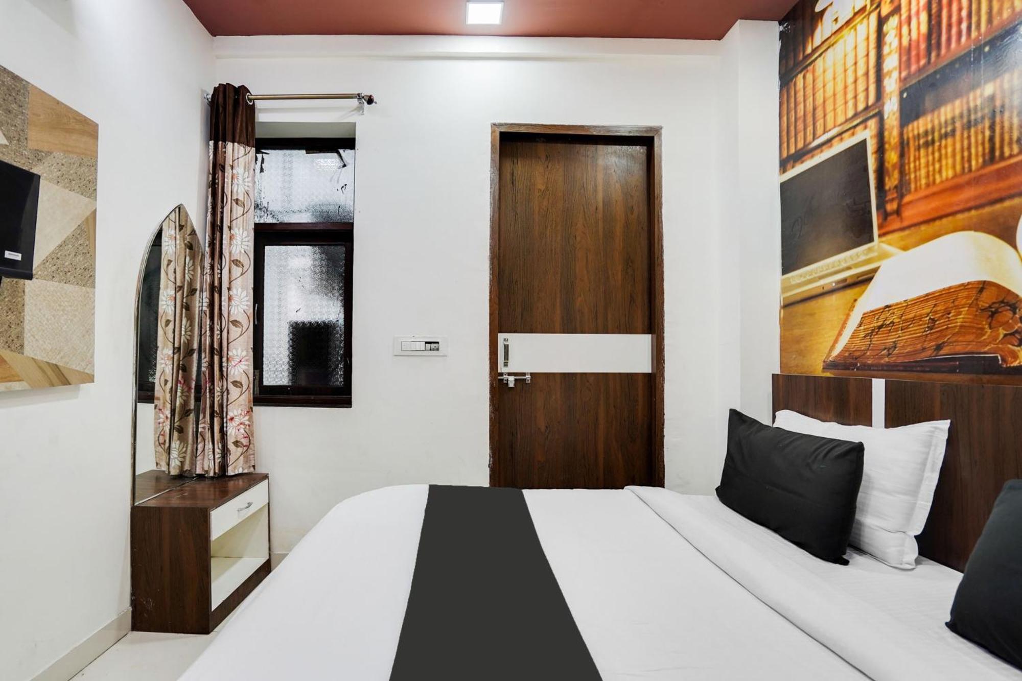 Super Oyo Hotel O Sky Wings Ajmer Ngoại thất bức ảnh